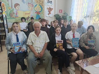 Фото на память с Н. А. Белозубовым